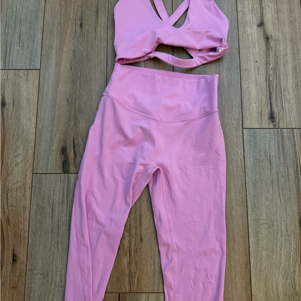 Acta Pink Women's Leggings and Bra Set